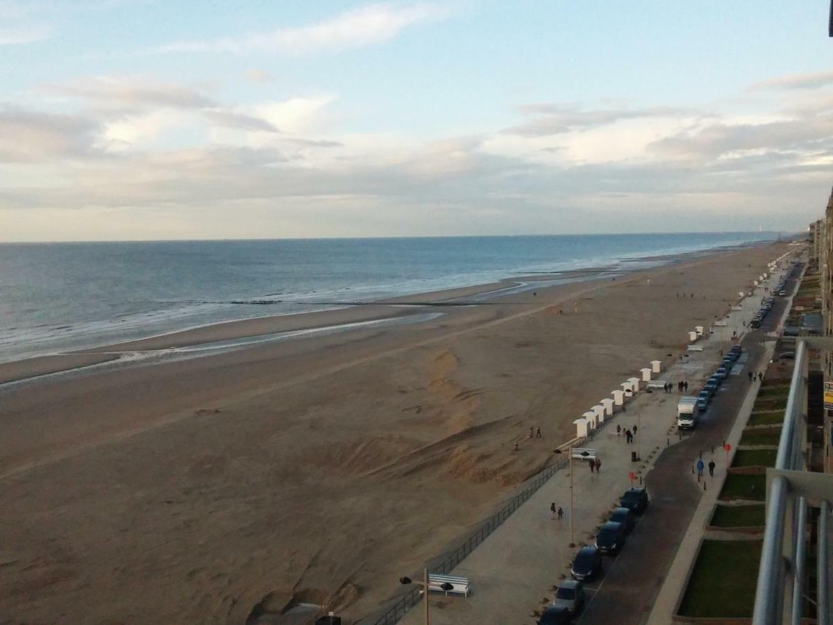 Appartamento Middelkerke - Frontaal Zeezicht Esterno foto